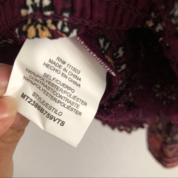 Twine & String bell sleeve floral top - Picture 8 of 10